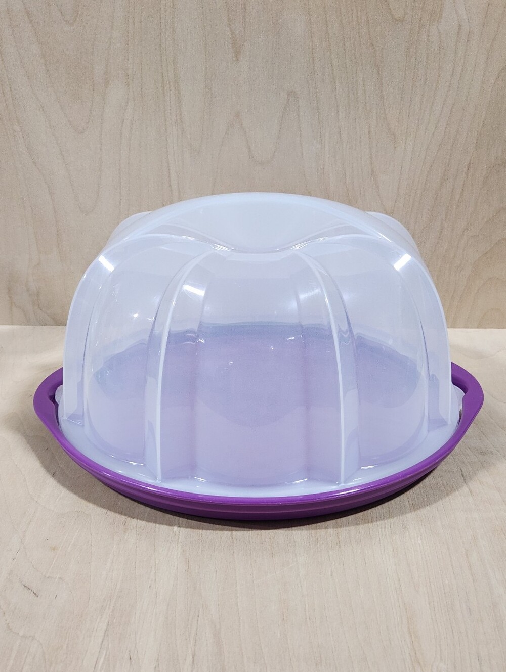 Nordic Ware Bundt Cake Keeper Purple Base Round Cake Carrier for Bundt Cakes